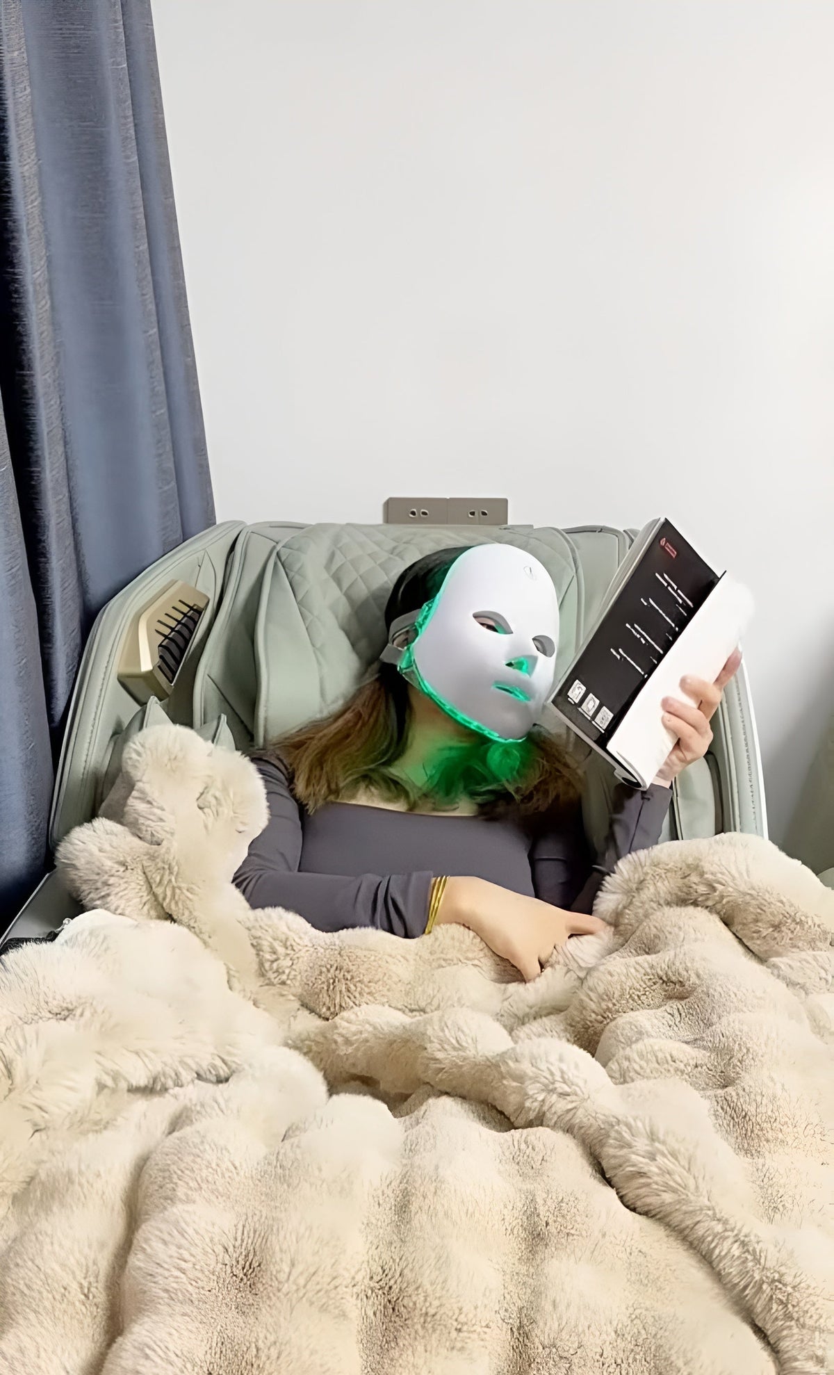 PrimeLux Radiance LED Face Mask – 7 Light Modes